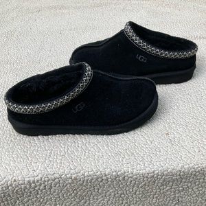 UGG Tasman Slippers